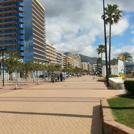 With 2 Bedrooms In Fuengirola, With Wonderful View And Lejlighed Fuengirola